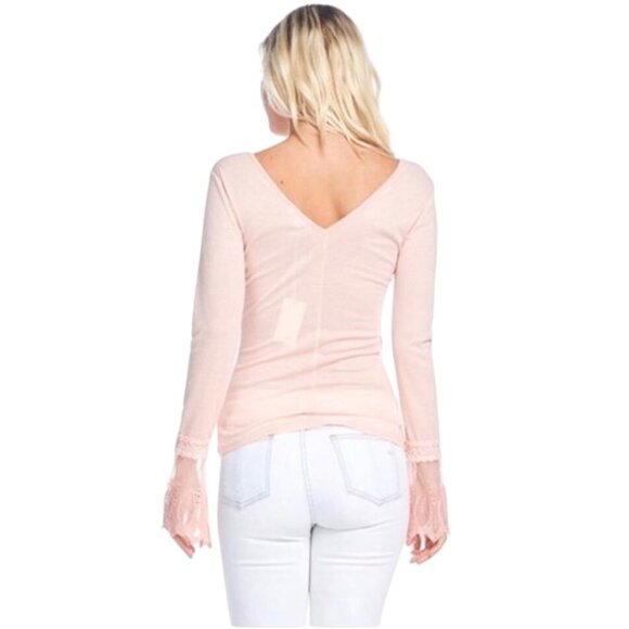 NWT Pale Pink Lace Bell Sleeve V-Neck Top | Balletcore Soft Girl Coquette Boho S - Picture 5 of 9